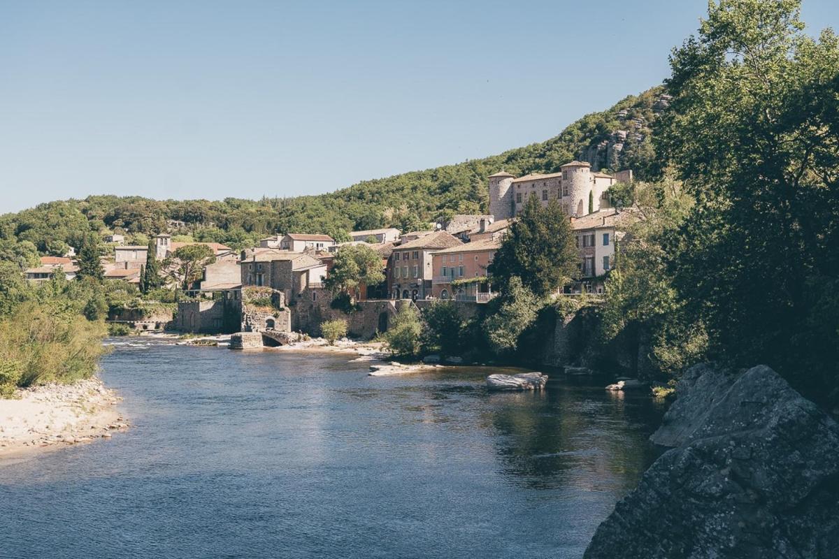 Roulottes Et Cabanes De Saint Cerice Vogue Luaran gambar